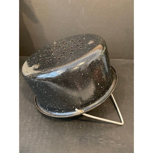 Vintage Black Speckled Enamel 6” Steamer Basket with Handle - Picture 10 of 11